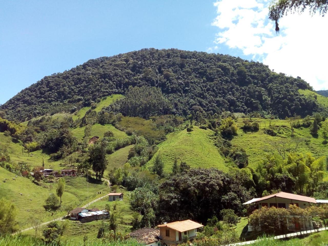 Hostal Encanto La Salada